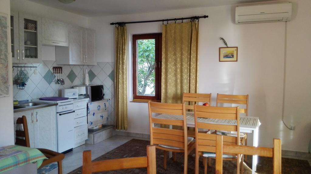 Apartment Vrulje غورني كارين المظهر الخارجي الصورة