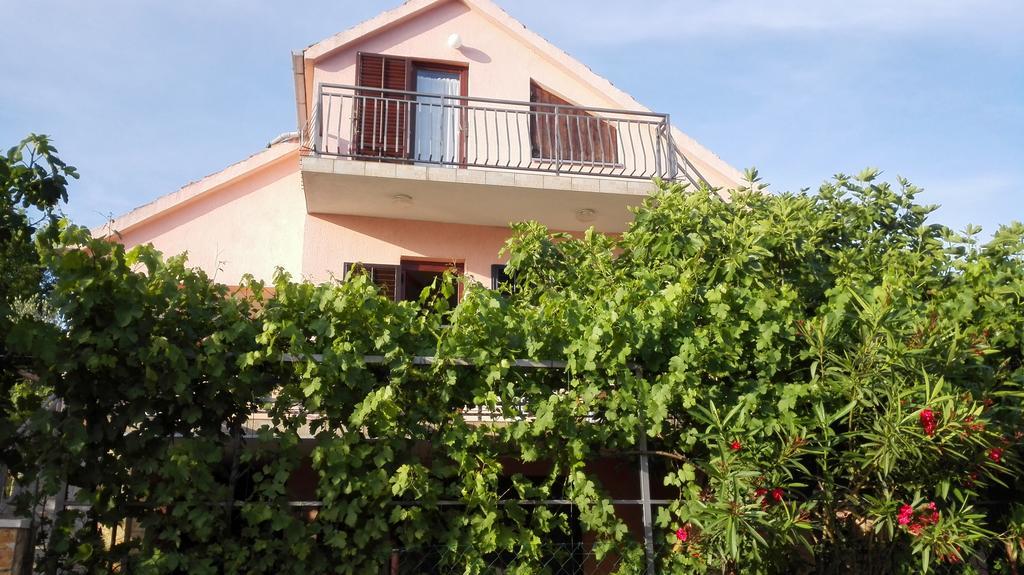 Apartment Vrulje غورني كارين المظهر الخارجي الصورة