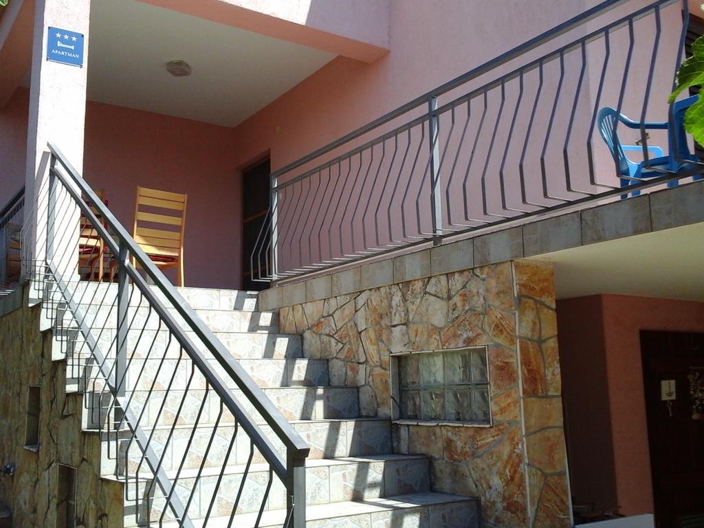 Apartment Vrulje غورني كارين المظهر الخارجي الصورة